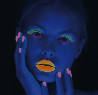 neon lips