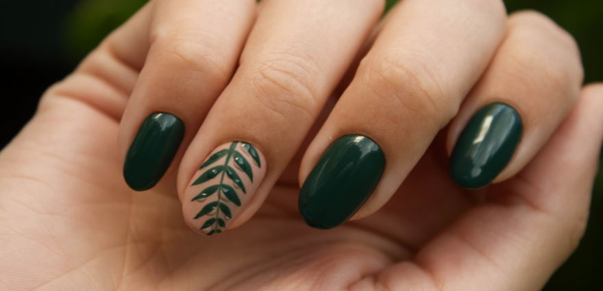 eco-themed manicure